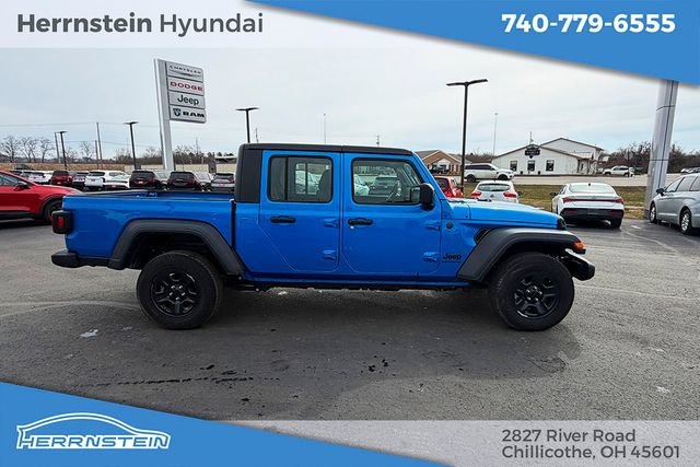 Used 2024 Jeep Gladiator Sport AWD/4WD image 36