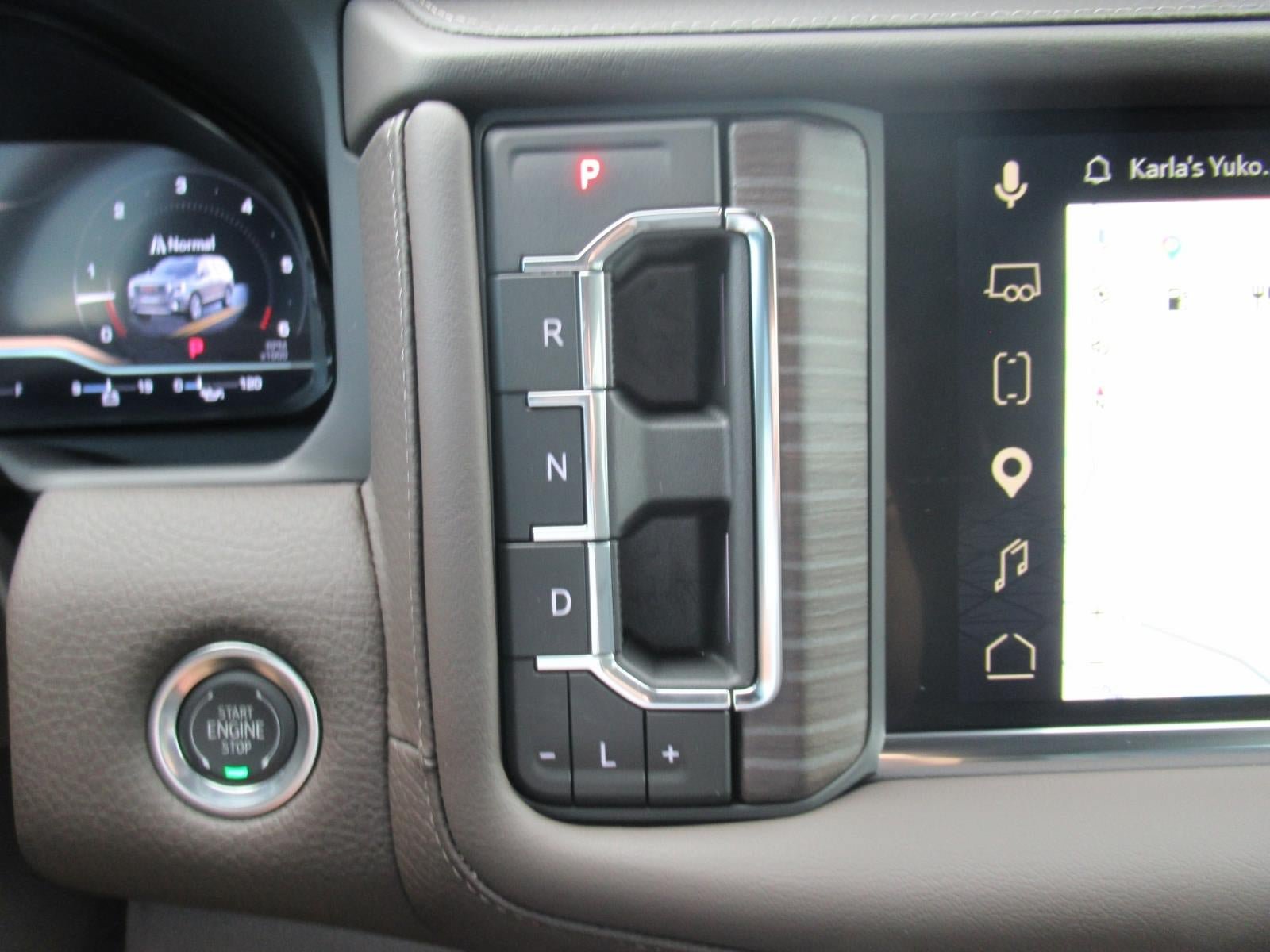 Used 2024 GMC Yukon XL Denali RWD image 27