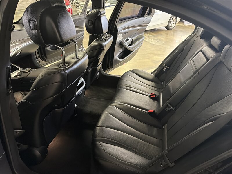 Used 2018 Mercedes-Benz S 450 Sedan image 16