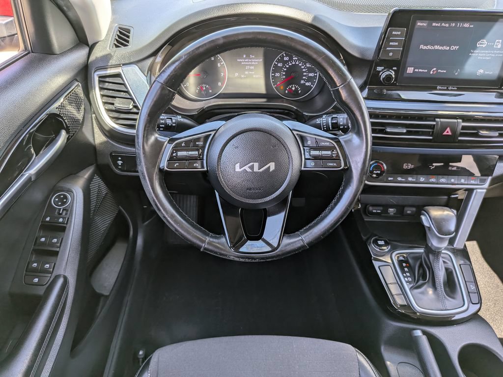 Used 2023 Kia Seltos S FWD image 16