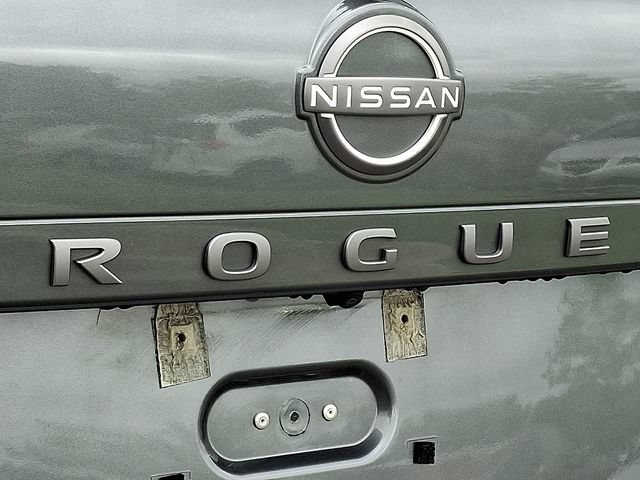 Used 2025 Nissan Rogue SV AWD/4WD image 29