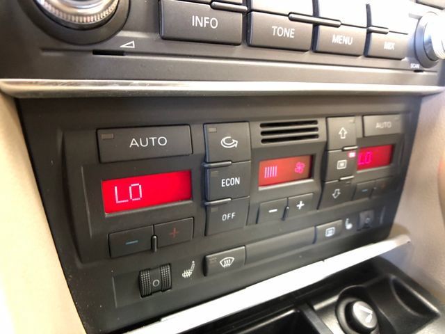 Used 2009 Audi A4 2.0T FWD image 16