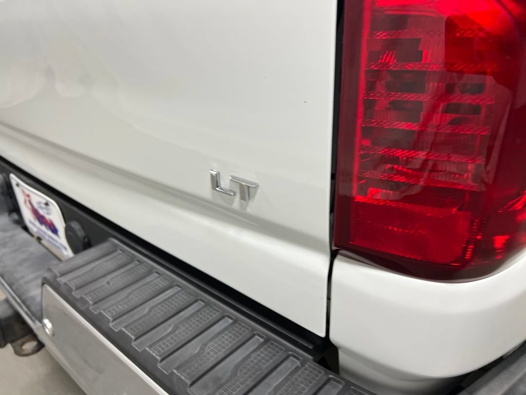 Used 2022 Chevrolet Silverado 2500 LT AWD/4WD image 19