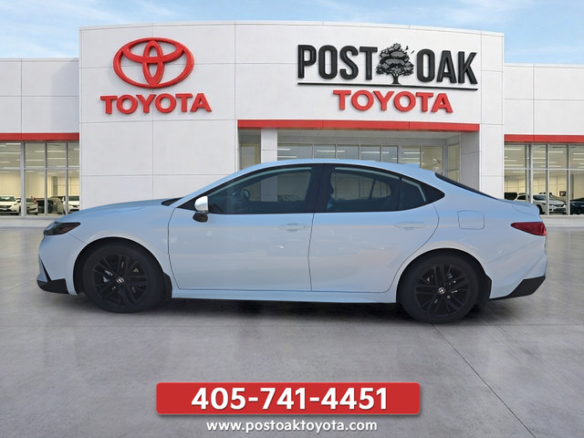 Used 2026 Toyota Camry SE w/ Multimedia Upgrade Package AWD/4WD image 2