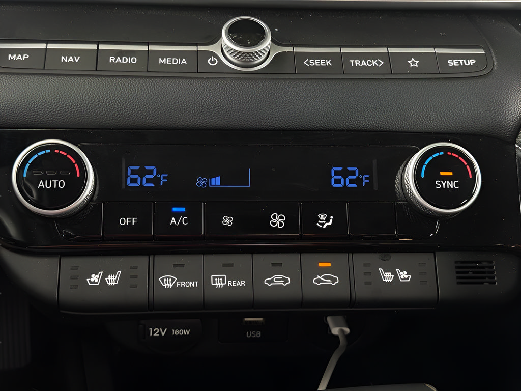 Certified 2024 Hyundai Elantra Limited FWD image 27