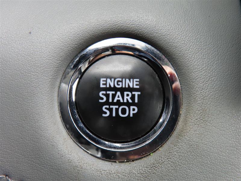 Used 2023 Toyota Highlander XLE FWD image 16
