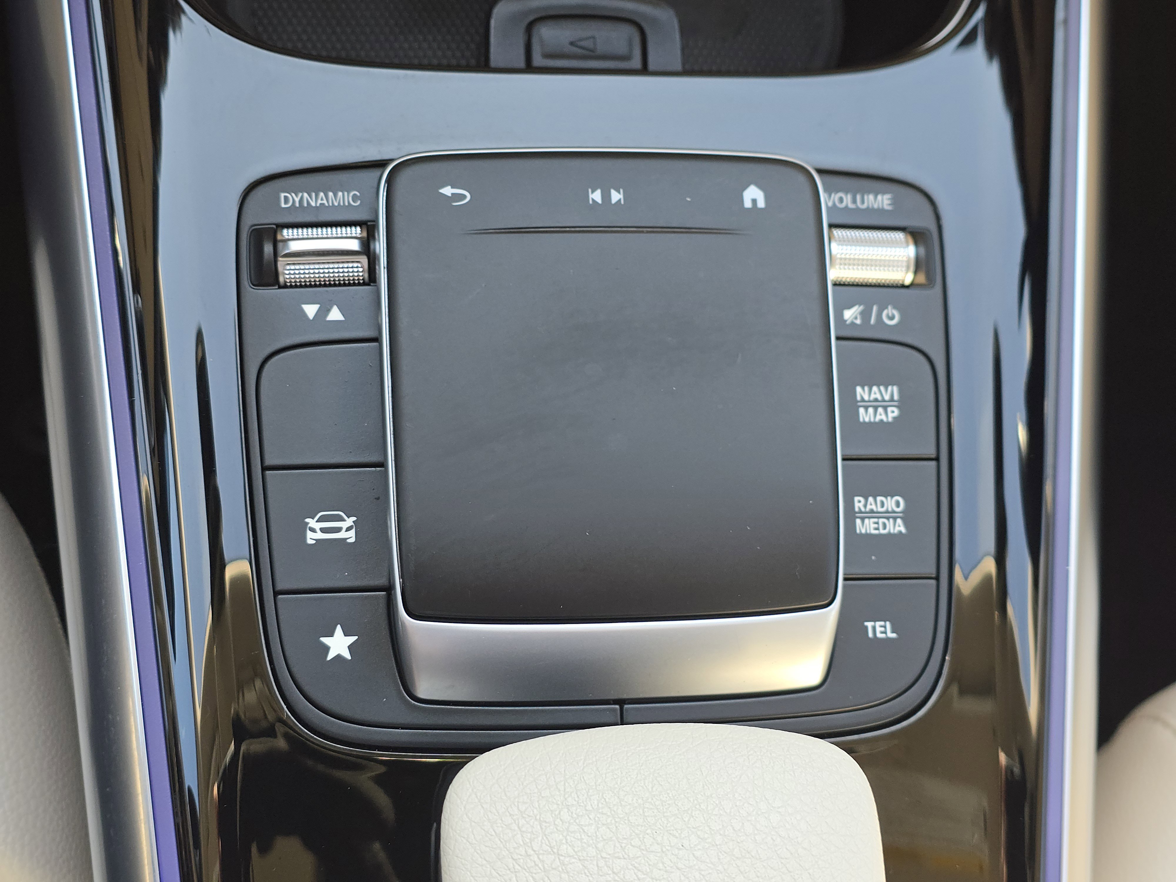 Used 2021 Mercedes-Benz GLA 250 4MATIC image 26