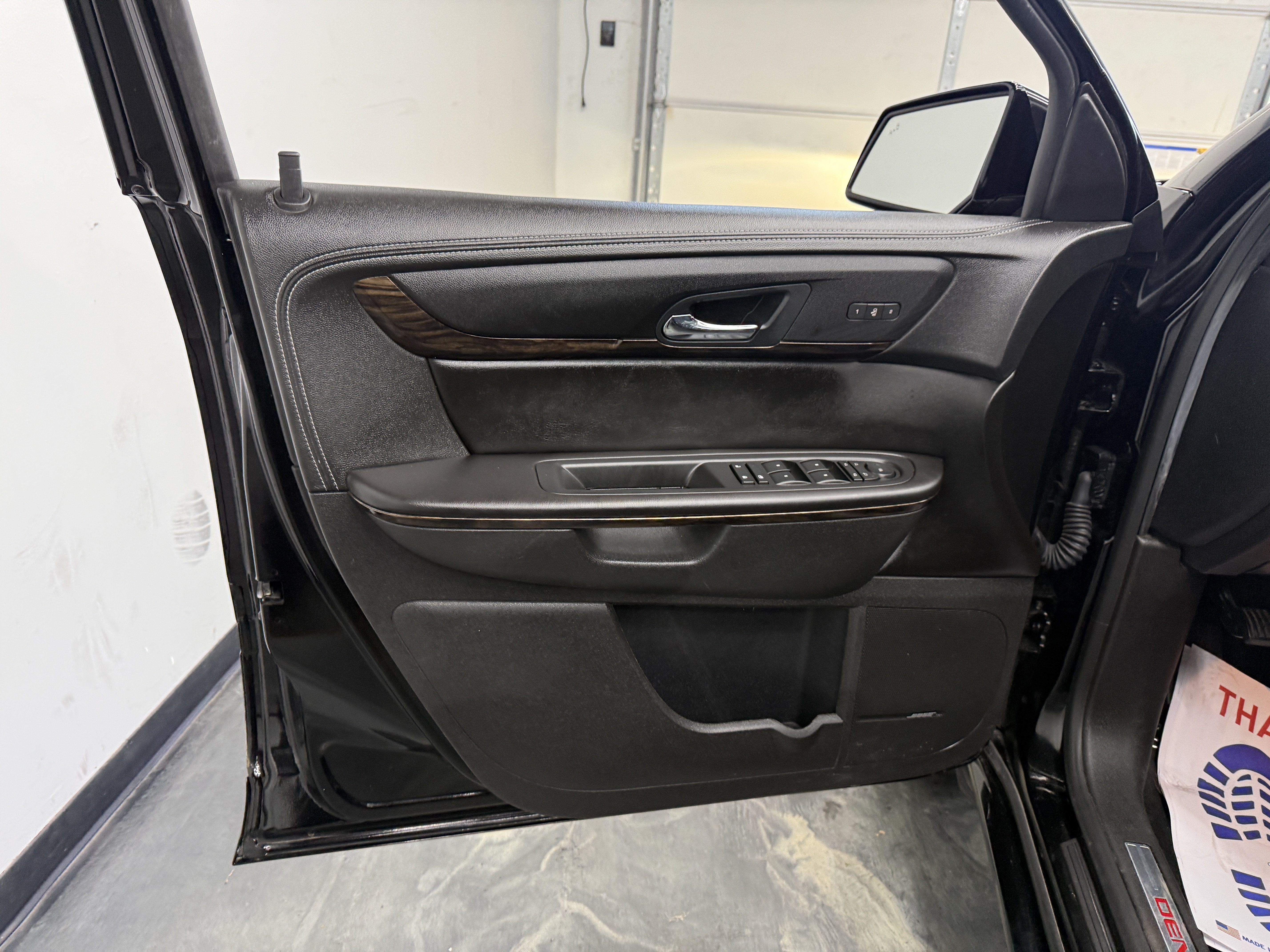 Used 2016 GMC Acadia Denali AWD/4WD image 11