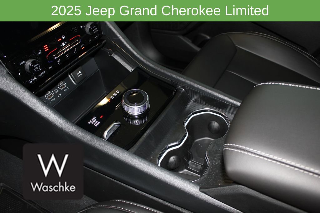 New 2025 Jeep Grand Cherokee Limited w/ Trailer Tow Package image 31