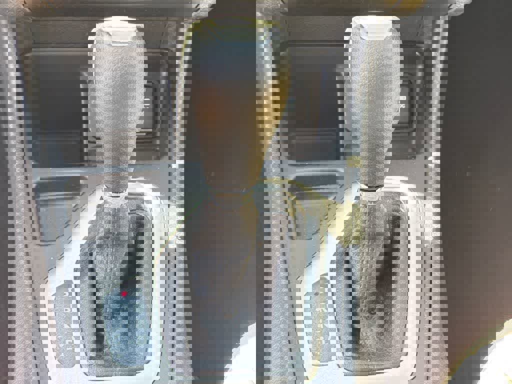 Used 2015 Jeep Cherokee Sport image 28