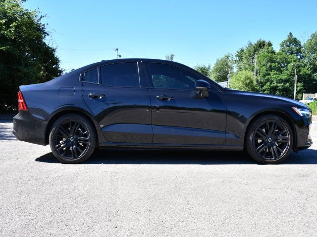 Used 2024 Volvo S60 B5 Plus FWD image 8