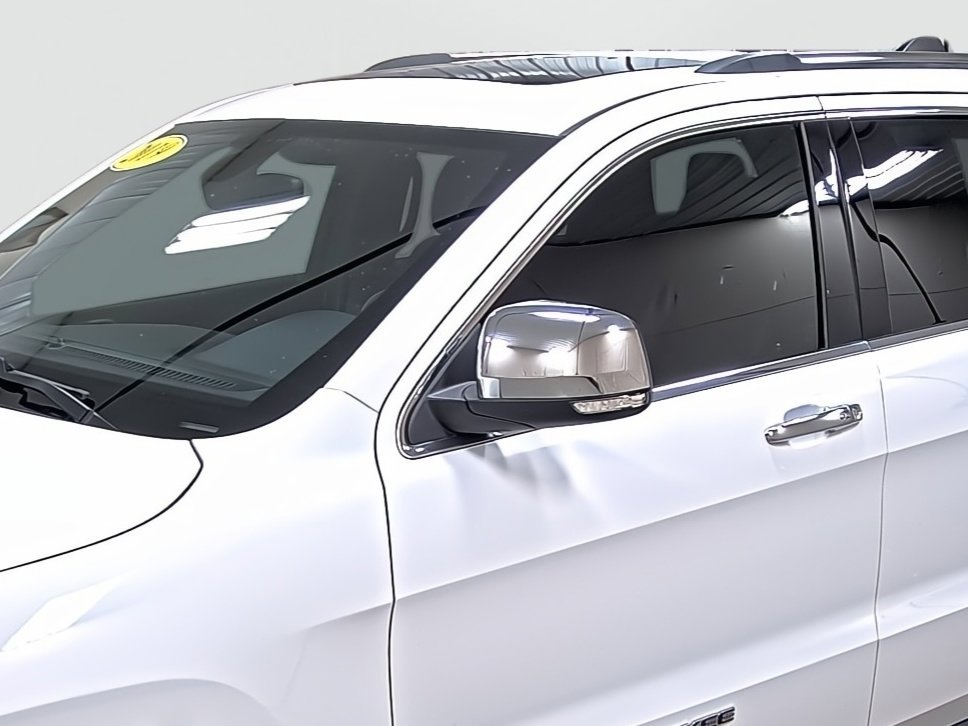 Used 2019 Jeep Grand Cherokee Limited AWD/4WD image 8