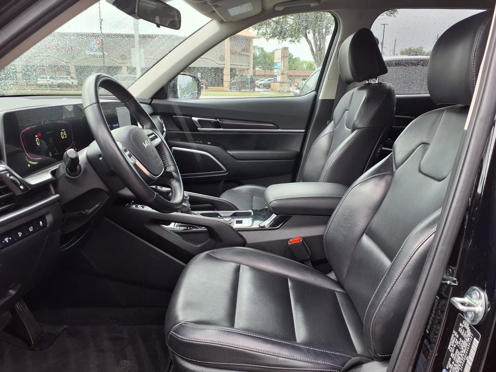 Used 2025 Kia Telluride S image 17