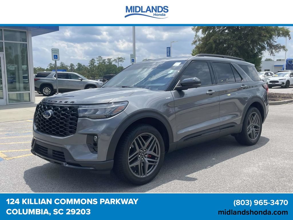 Used 2026 Ford Explorer ST-Line w/ ST-Line Street Pack AWD/4WD image 3
