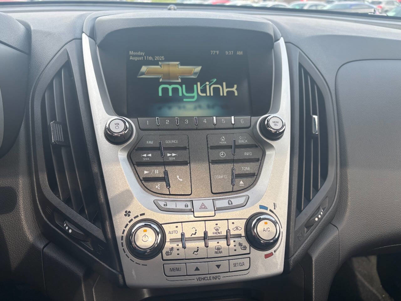 Used 2015 Chevrolet Equinox LT image 21