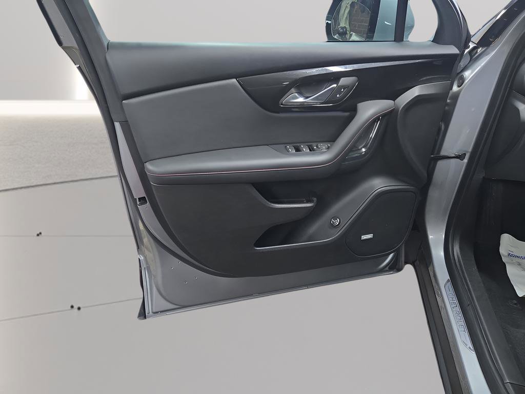 Used 2023 Chevrolet Blazer RS w/ Driver Confidence II Package image 18