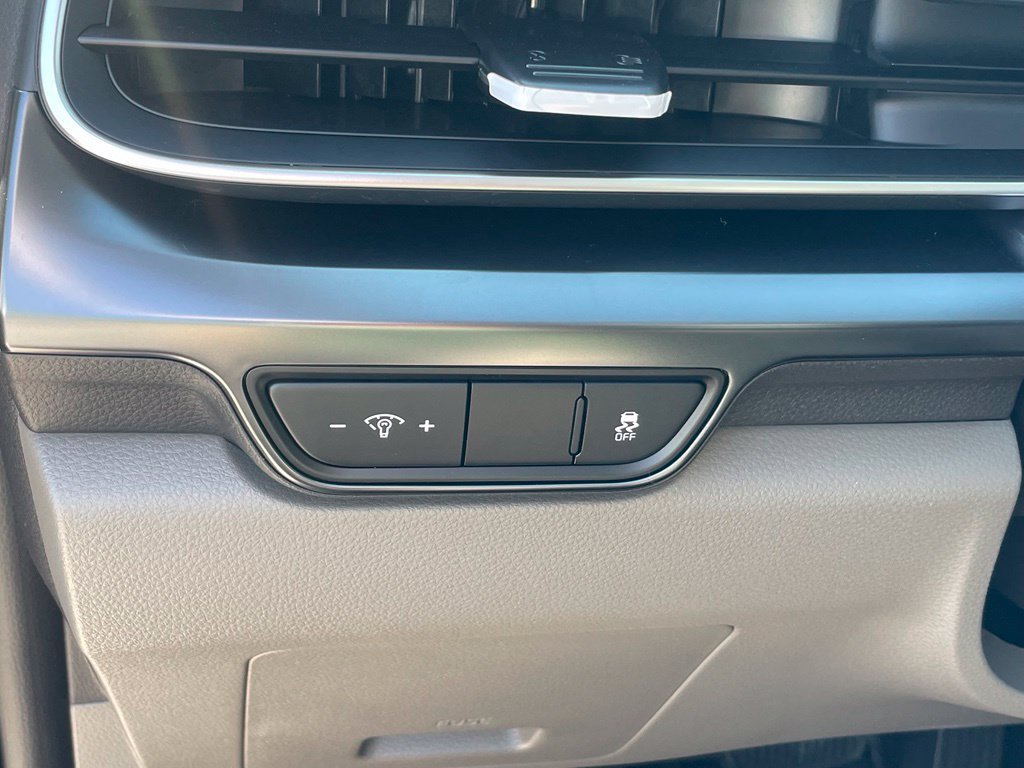 New 2027 Kia Carnival FWD image 12