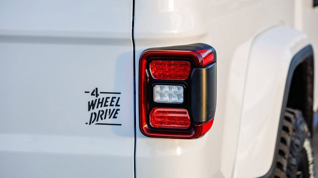 New 2026 Jeep Gladiator Willys AWD/4WD image 10