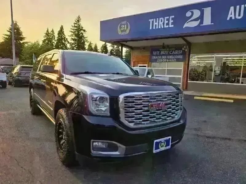 Used 2018 GMC Yukon XL Denali w/ Denali Ultimate Package AWD/4WD image 26