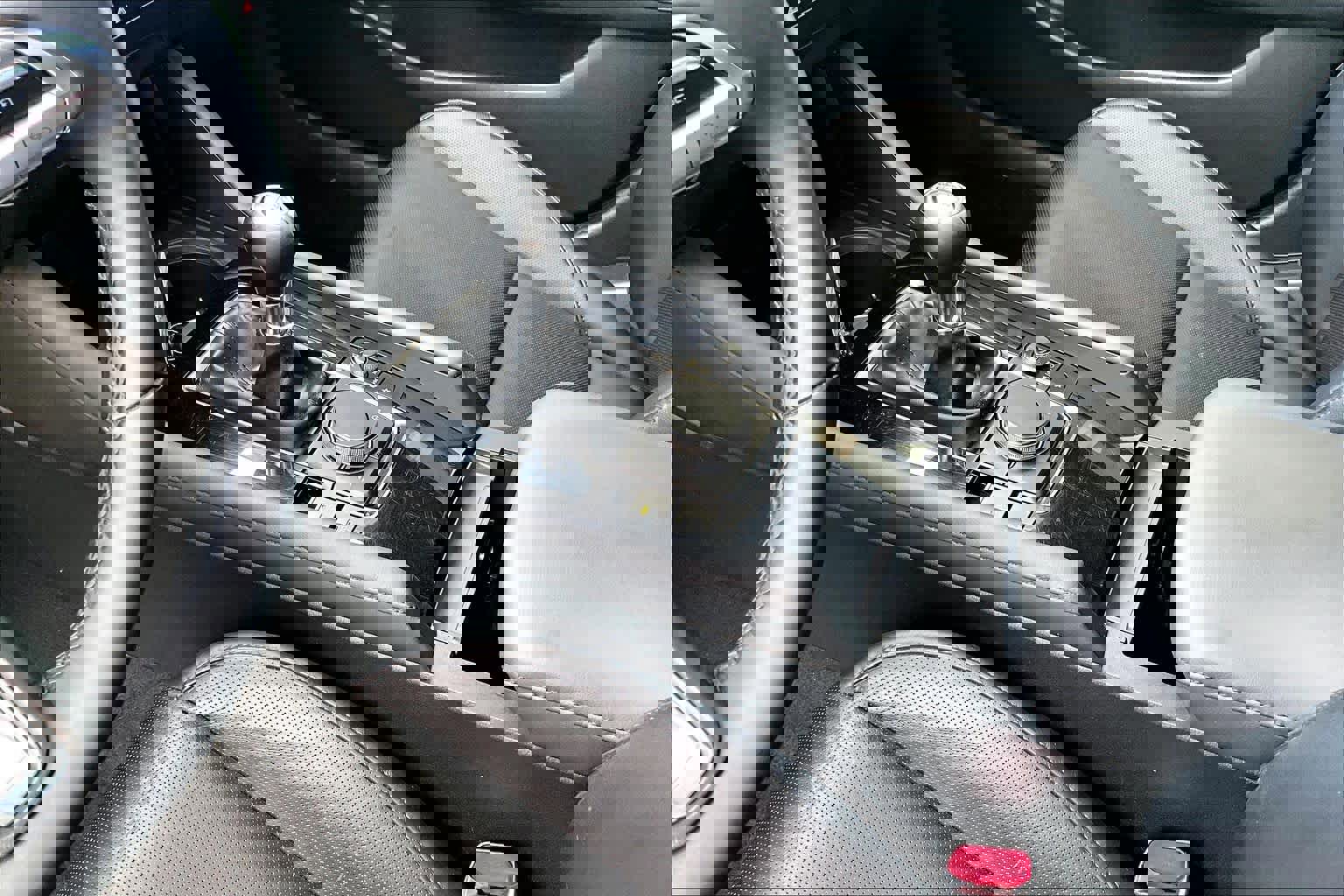 Used 2021 MAZDA MAZDA3 s image 17