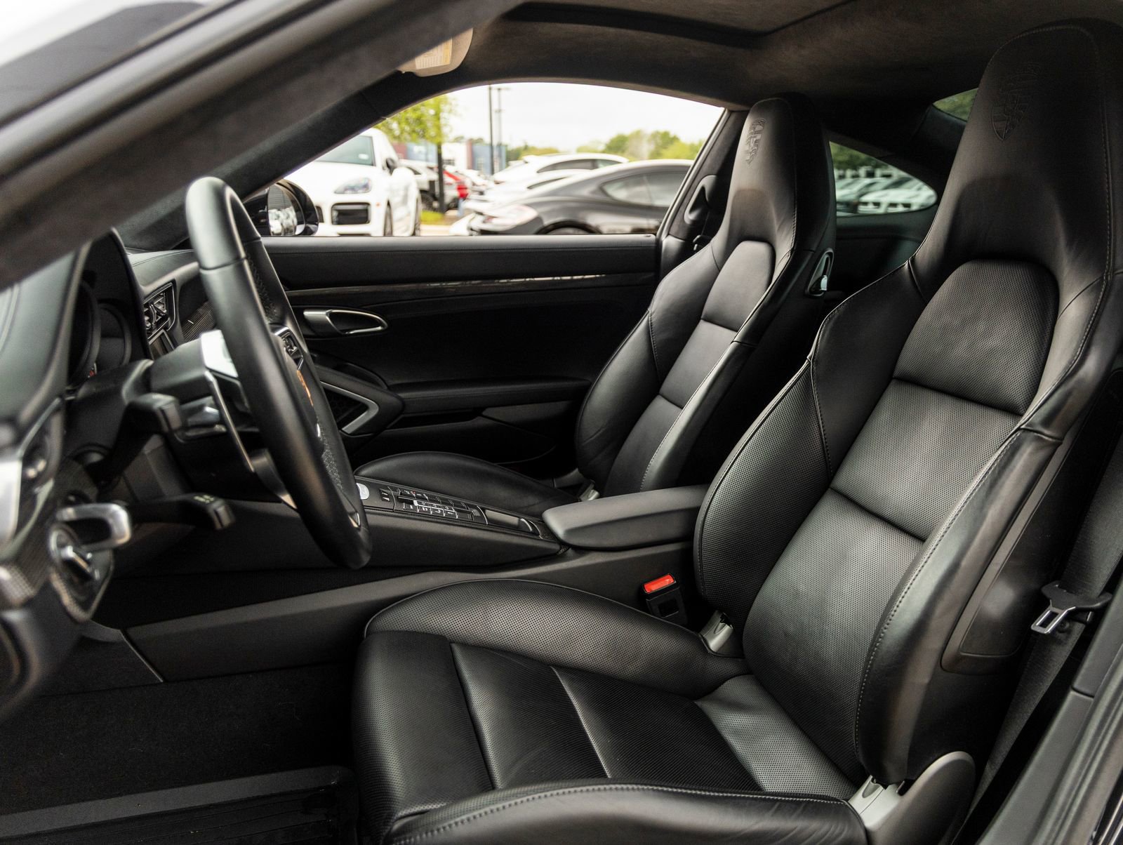 Certified 2014 Porsche 911 Turbo S image 5