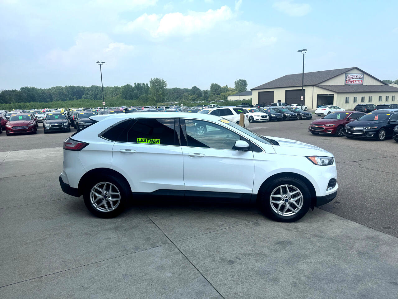 Used 2022 Ford Edge SEL image 4