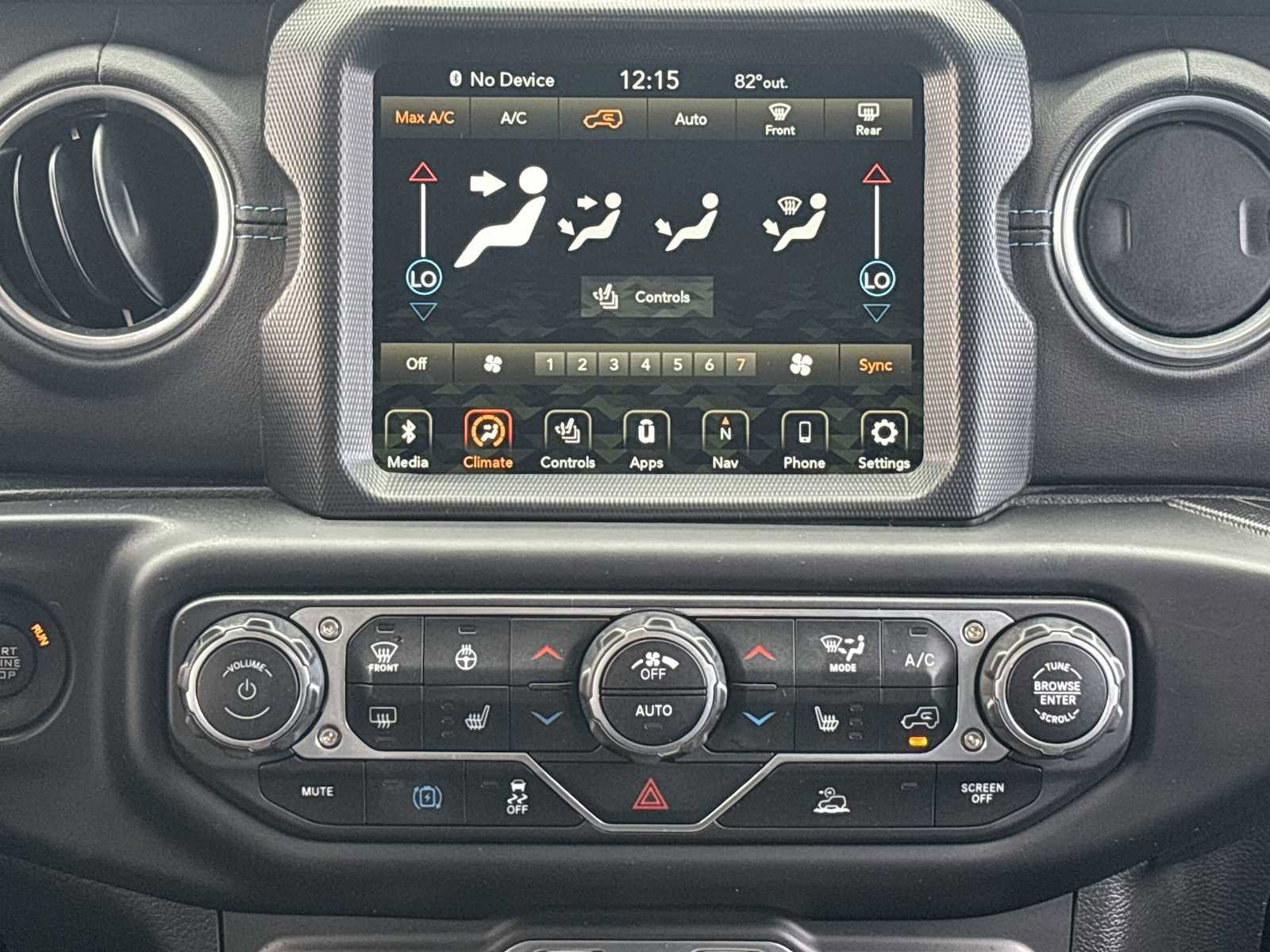 Used 2023 Jeep Wrangler Unlimited Rubicon 4xe w/ Cold Weather Group AWD/4WD image 20