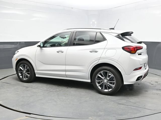 Used 2022 Buick Encore GX Preferred w/ Sport Touring Package FWD image 4