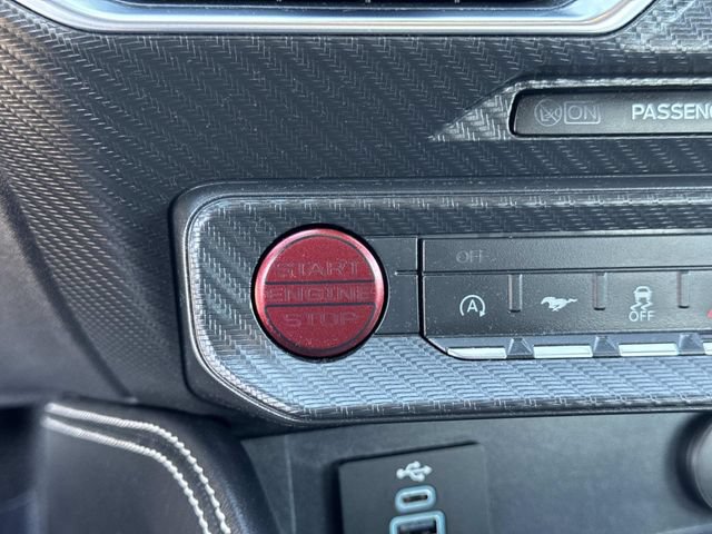 Used 2025 Ford Mustang GT Premium RWD image 16