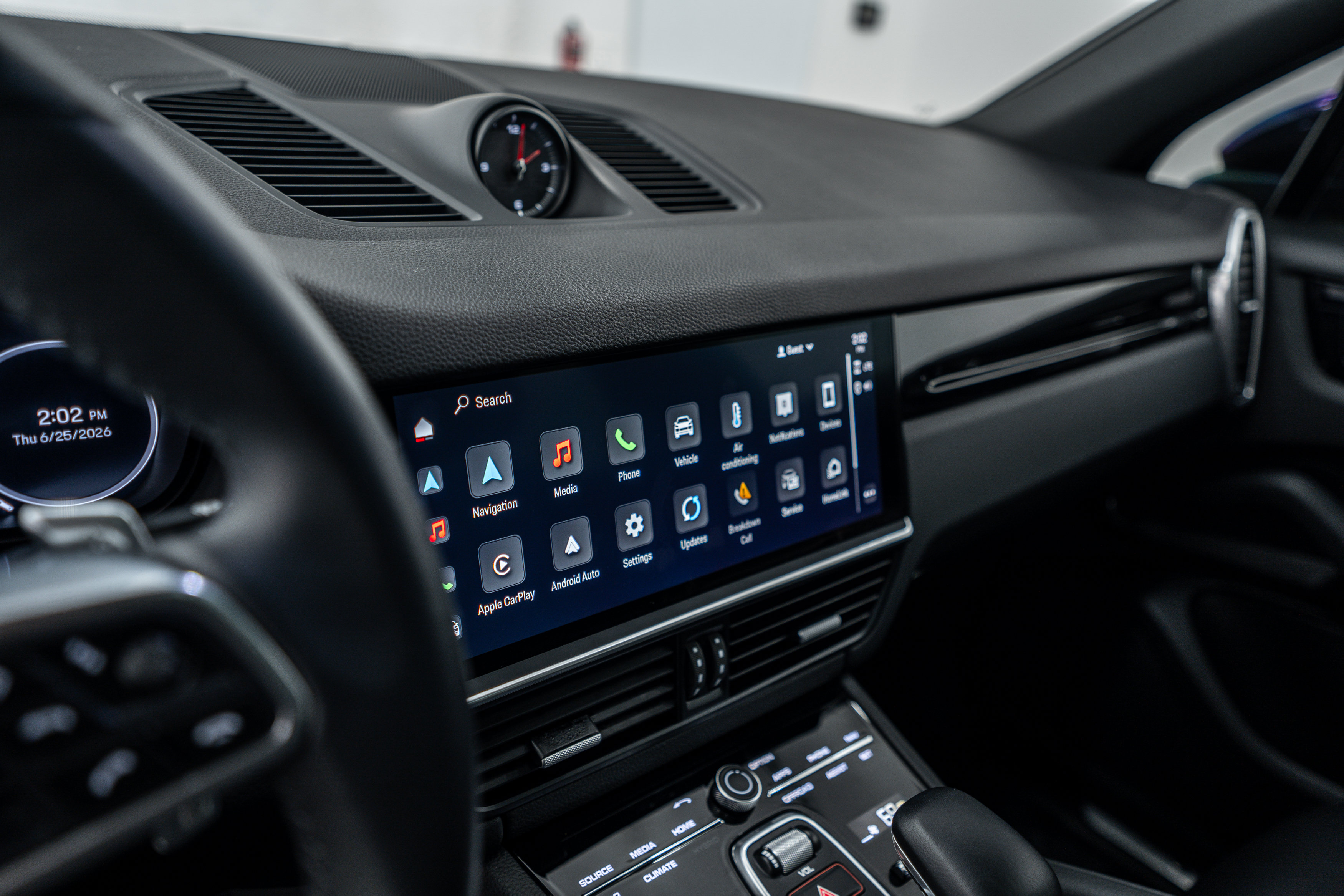 Certified 2023 Porsche Cayenne S AWD/4WD image 16