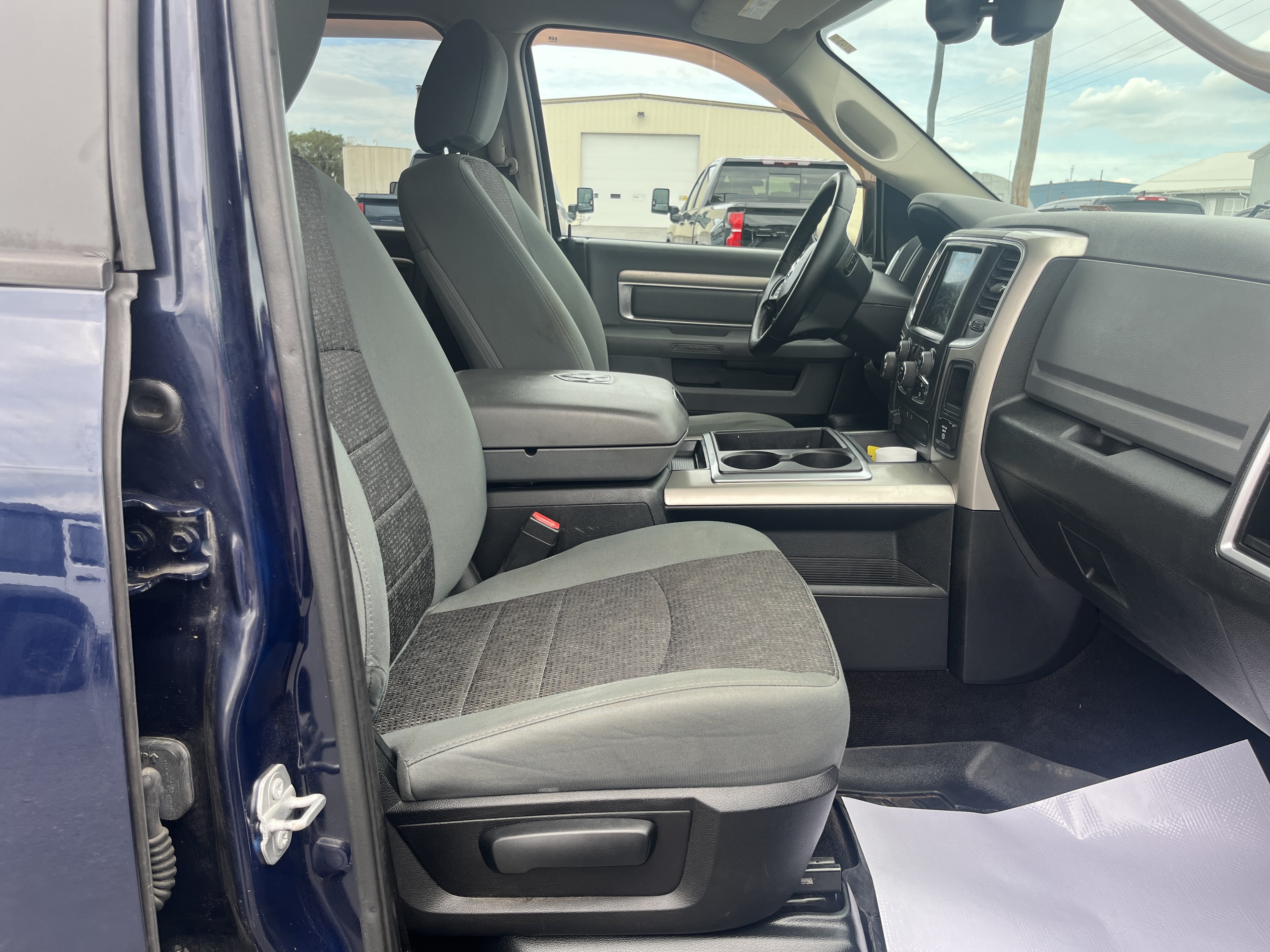Used 2015 RAM 1500 Outdoorsman AWD/4WD image 8
