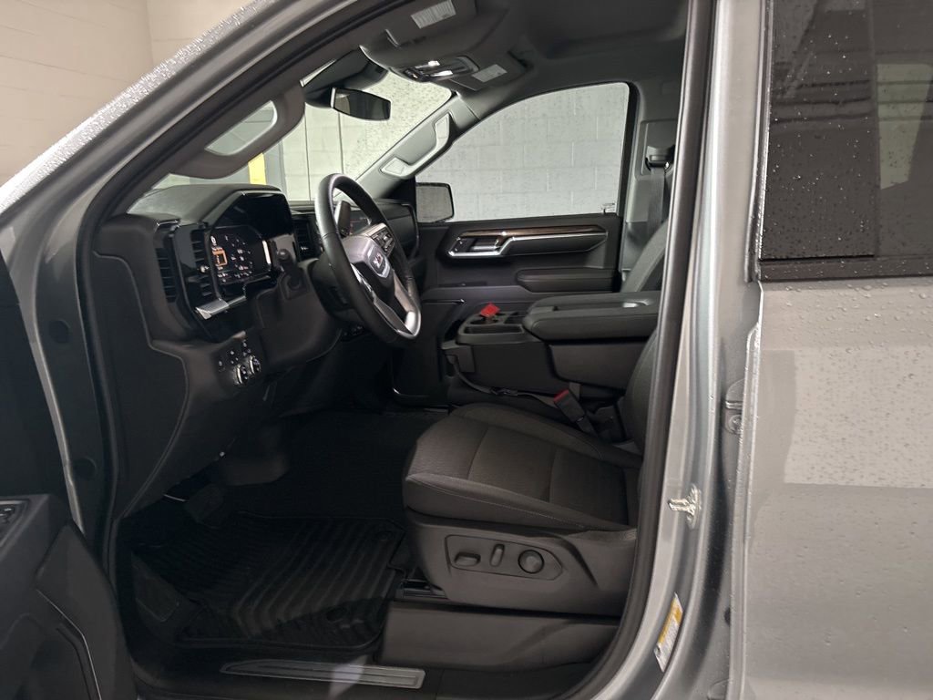 Used 2025 GMC Sierra 1500 Elevation image 15
