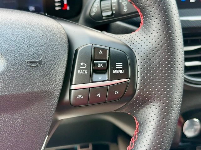 Used 2024 Ford Escape ST-Line w/ Tech Pack #1 FWD image 18