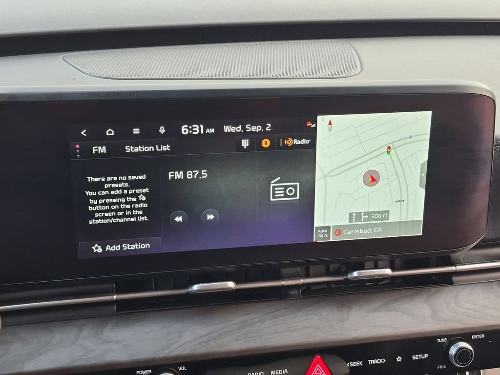 Certified 2023 Kia Carnival SX FWD image 13