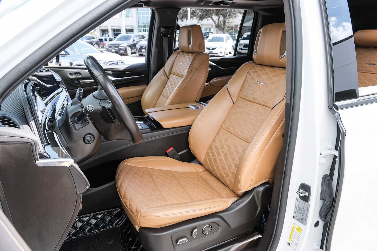 Used 2023 Cadillac Escalade ESV Sport w/ Touring Package AWD/4WD image 28