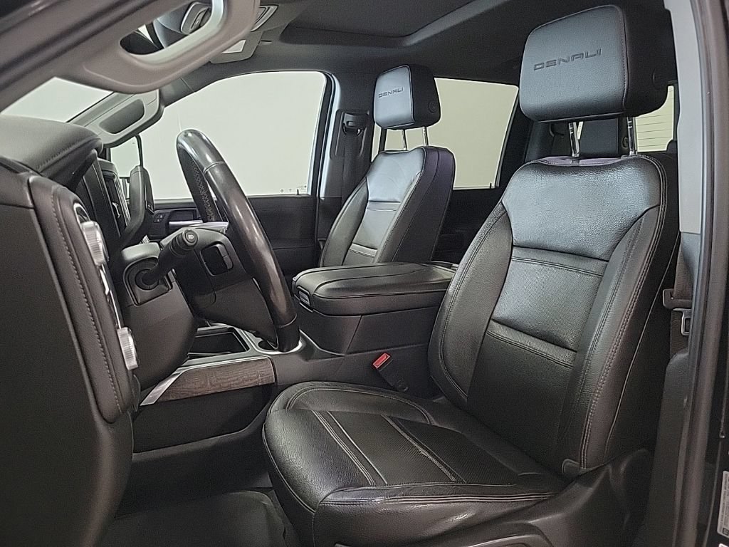 Used 2023 GMC Sierra 3500 Denali w/ Denali Ultimate Package AWD/4WD image 9