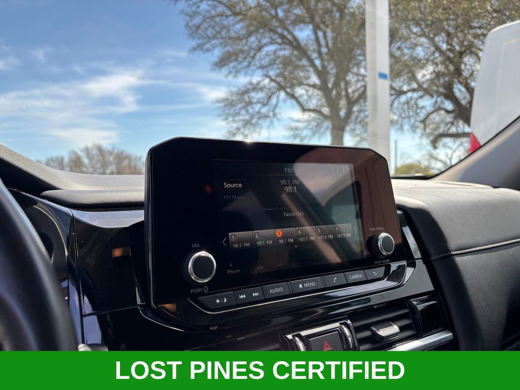 Used 2024 Nissan Pathfinder SV image 18