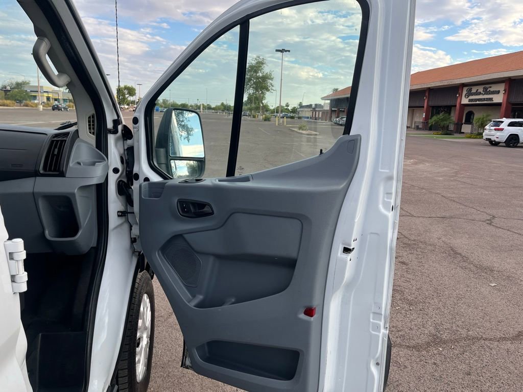 Used 2017 Ford Transit 350 XLT RWD image 19