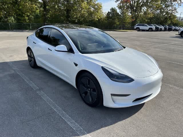 Used 2023 Tesla Model 3 Standard Range RWD image 2