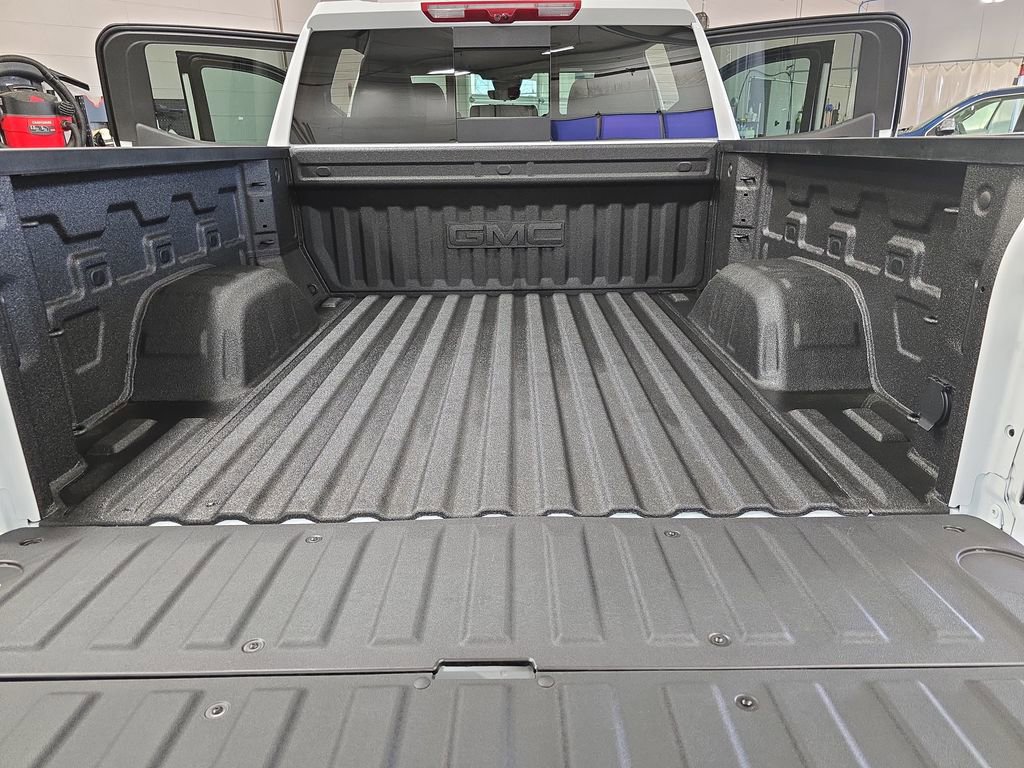 New 2026 GMC Sierra 1500 AT4 w/ AT4 Premium Package AWD/4WD image 12
