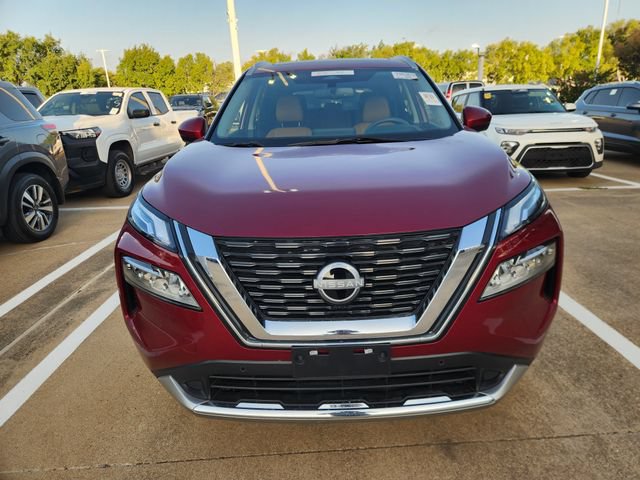 Used 2023 Nissan Rogue Platinum w/ Platinum Premium Package FWD image 2