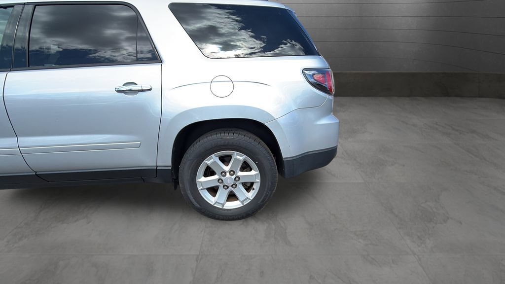 Used 2016 GMC Acadia SLE image 17
