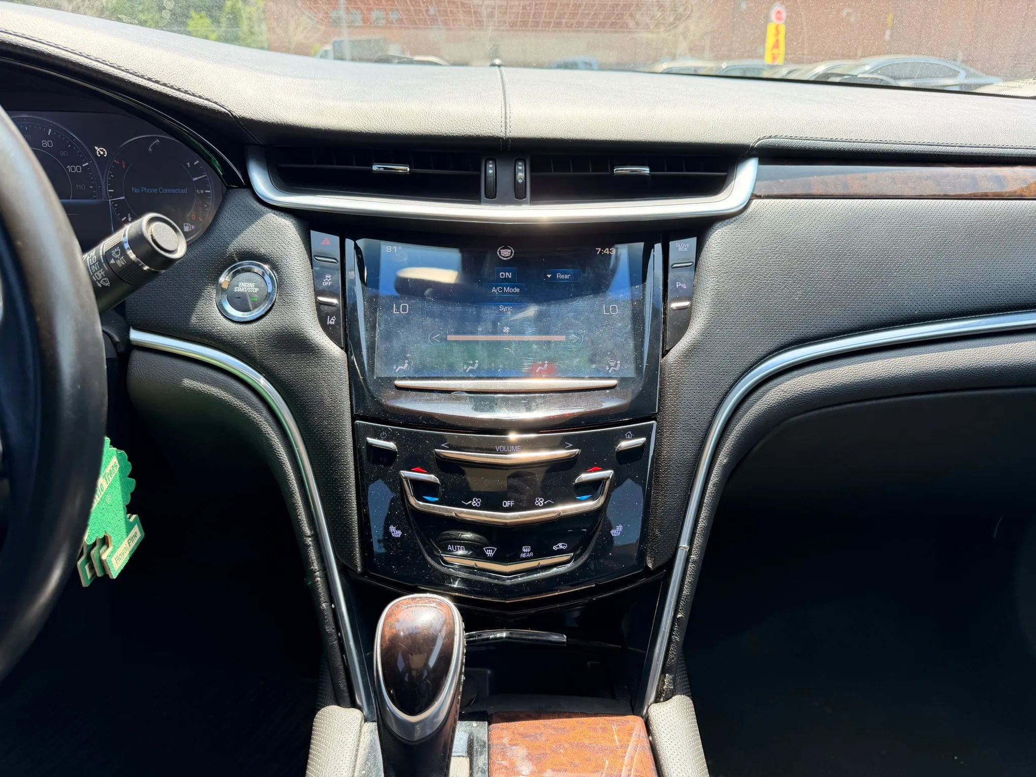 Used 2013 Cadillac XTS Premium FWD image 11