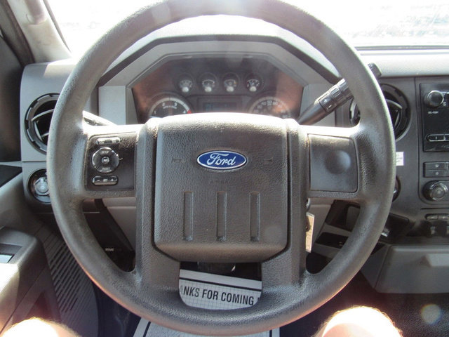 Used 2016 Ford F550 2WD Regular Cab Super Duty image 33