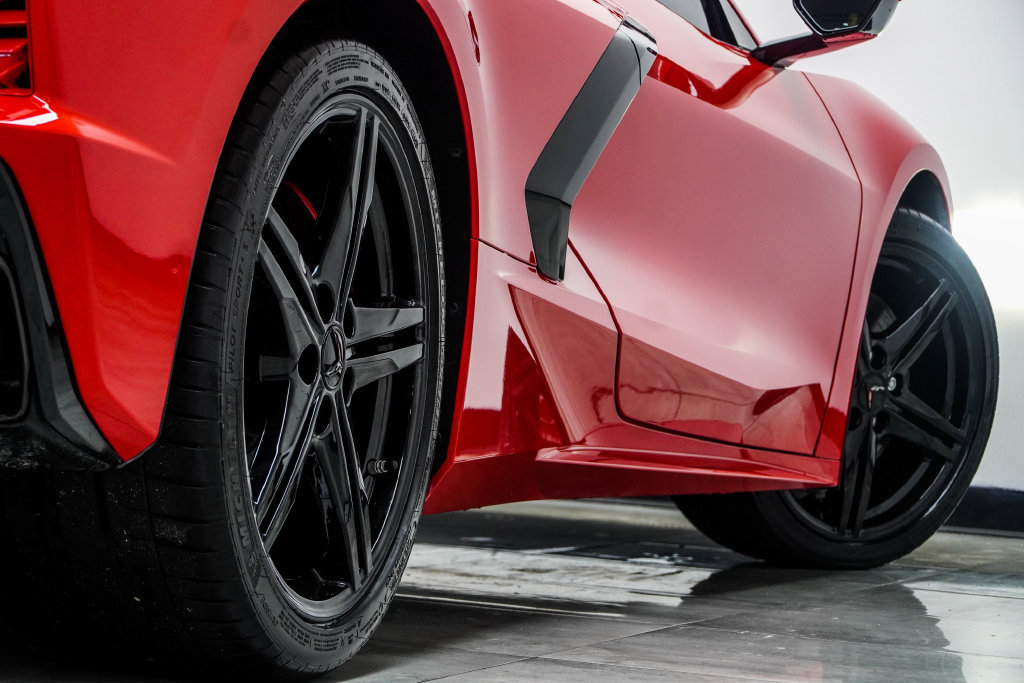 Used 2024 Chevrolet Corvette Stingray Premium Cpe w/ Z51 Performance Package RWD image 22