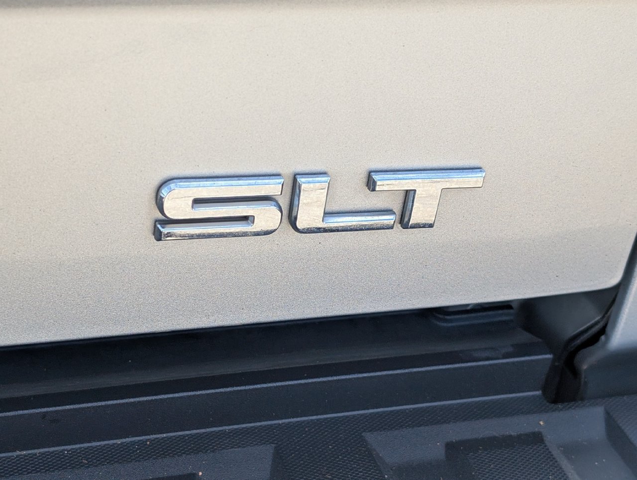 Used 2017 GMC Sierra 1500 SLT w/ Texas SLT Premium Package AWD/4WD image 8