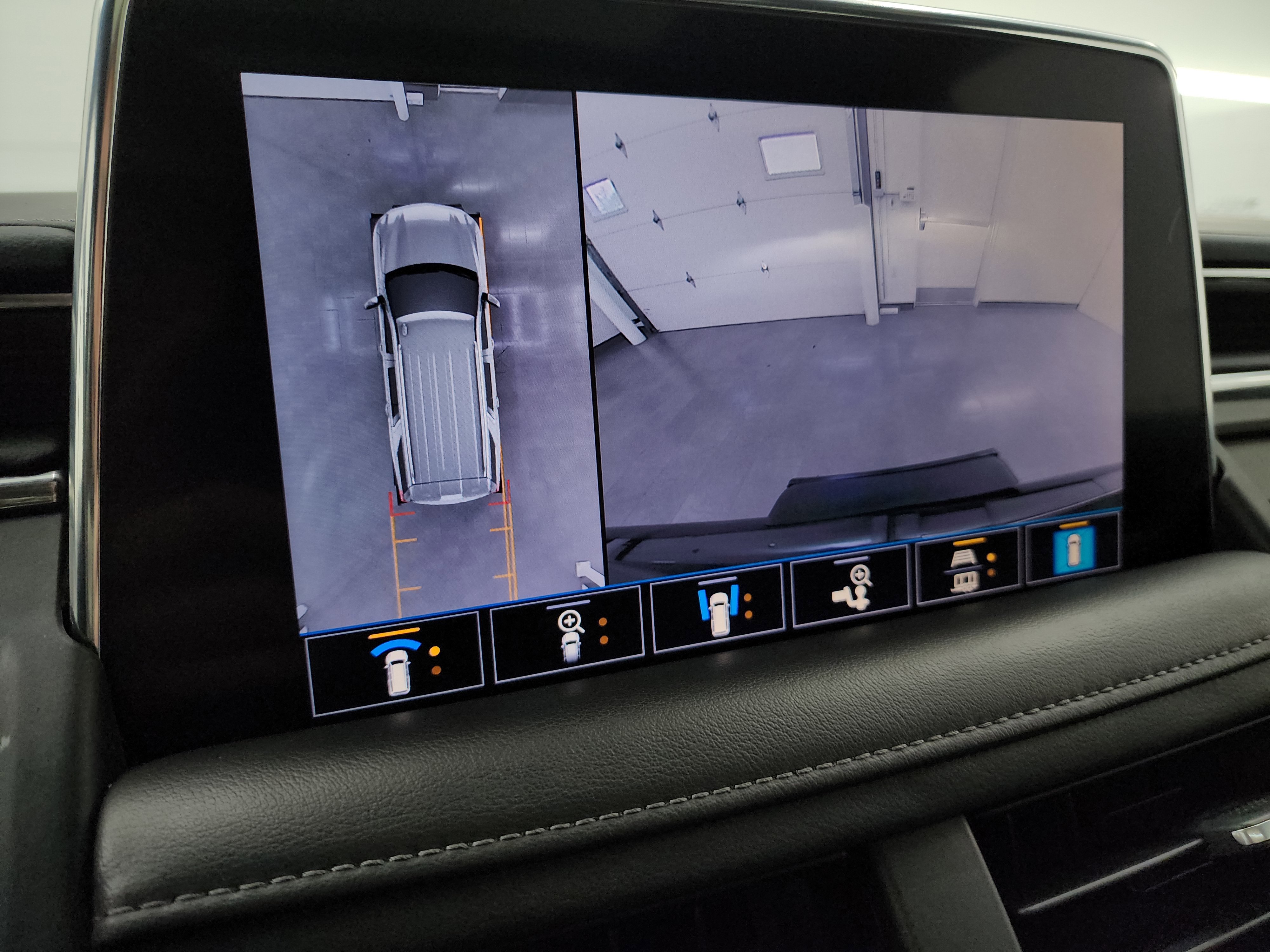 Used 2021 Chevrolet Tahoe LT image 18