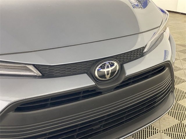 Used 2025 Toyota Corolla LE image 34