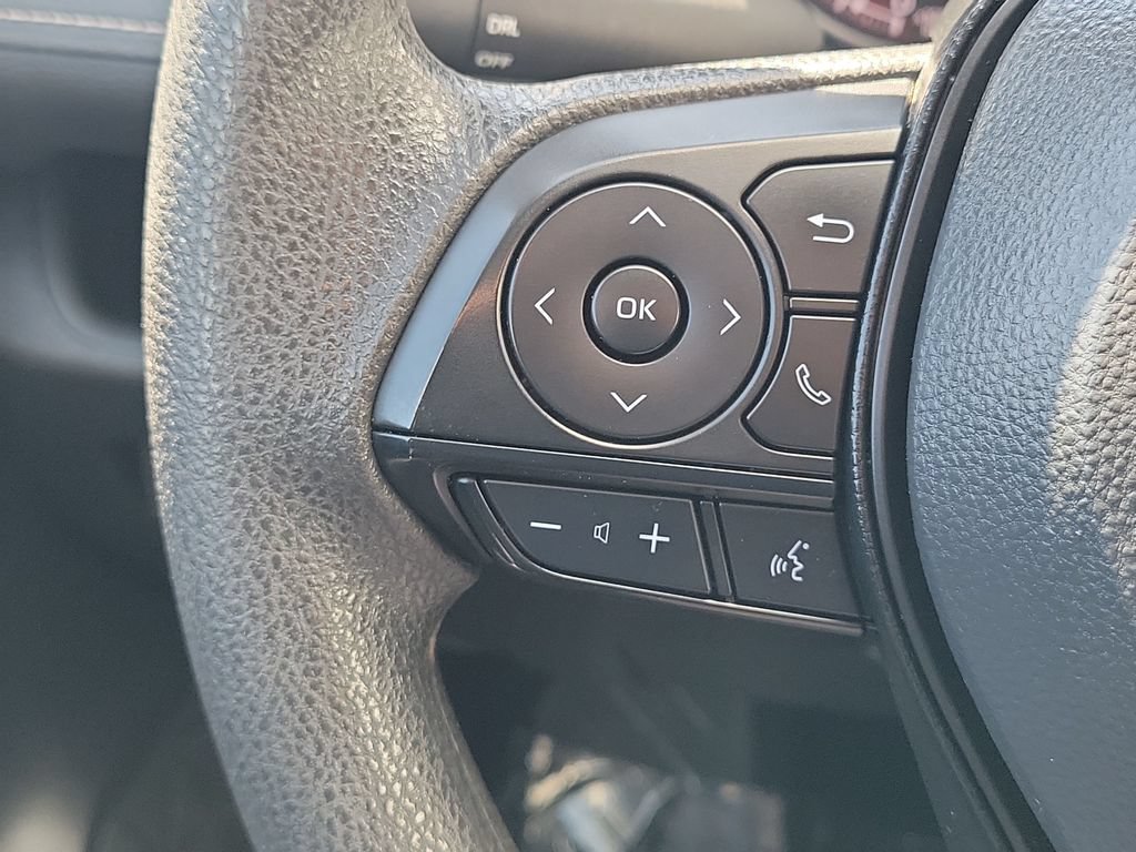 Certified 2025 Toyota RAV4 LE AWD/4WD image 9