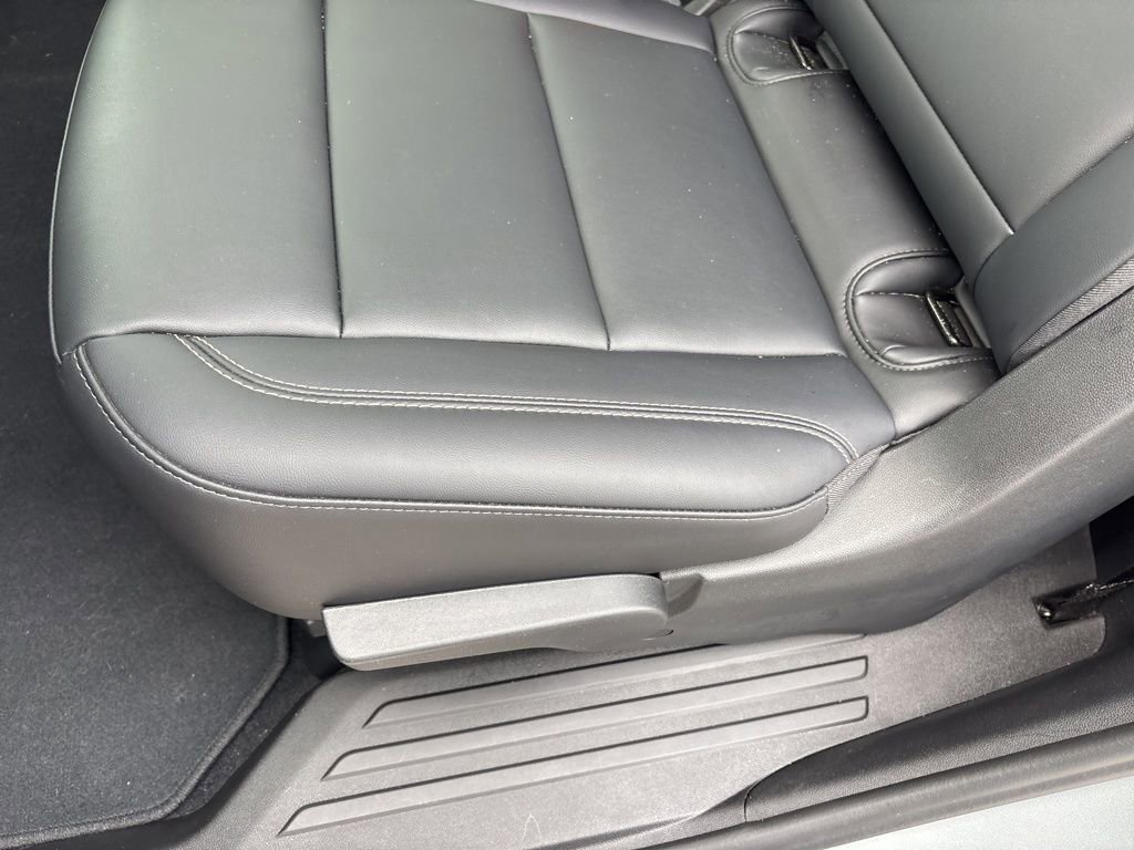 Certified 2024 GMC Acadia Elevation w/ Luxury Package image 17